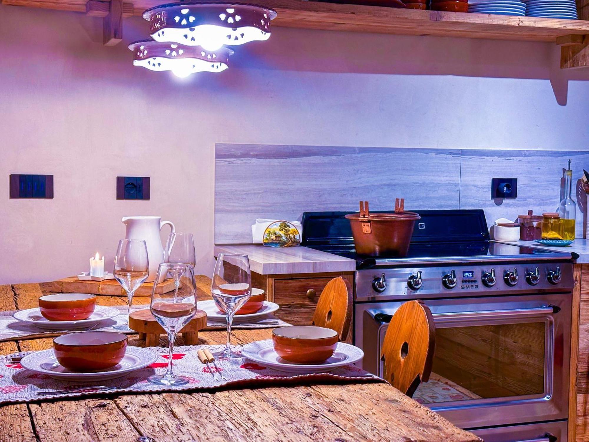 Joivy Modern Family Chalet With Stunning Mountain Views ชัมโปลุก ภายนอก รูปภาพ