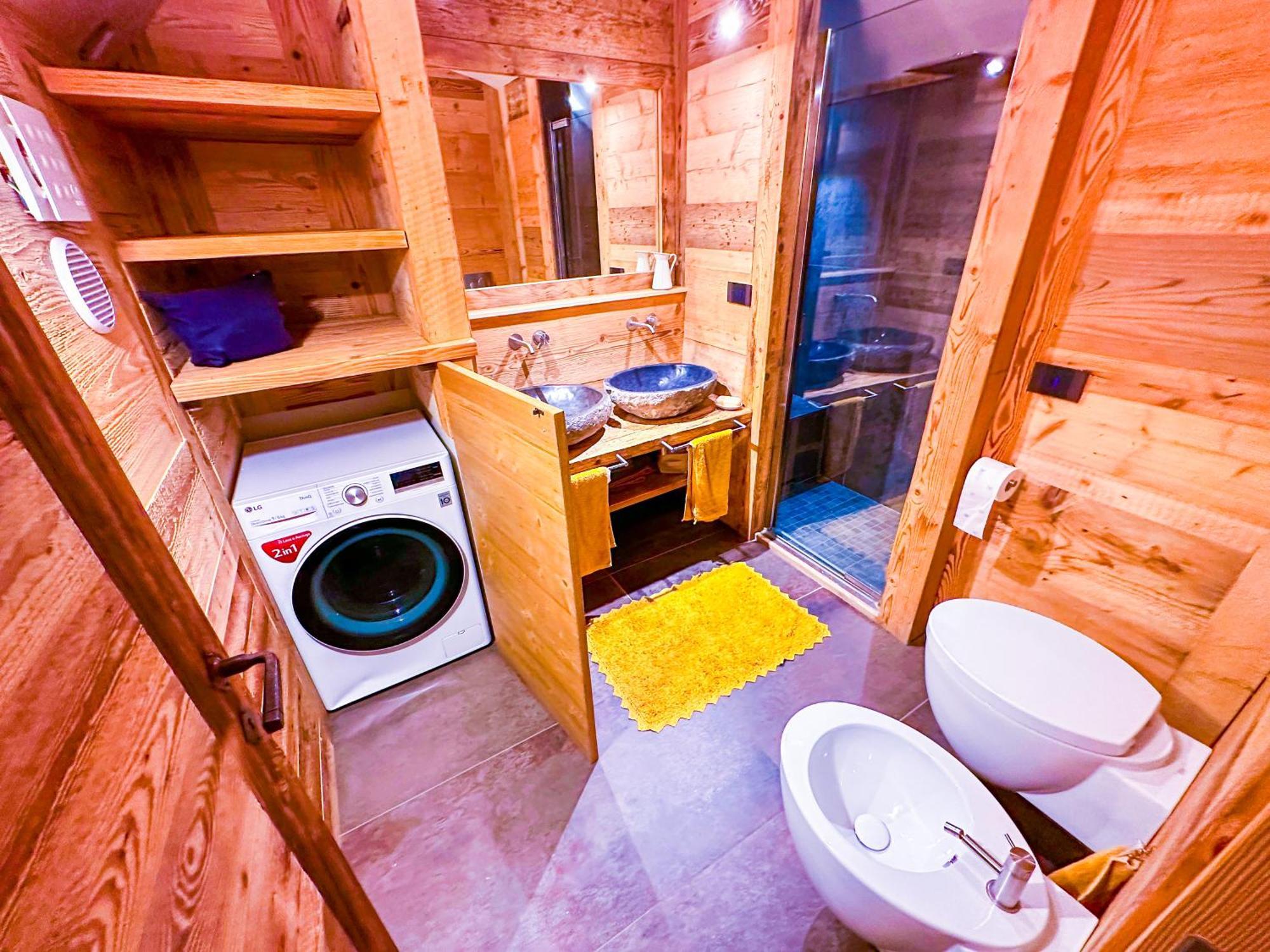 Joivy Modern Family Chalet With Stunning Mountain Views ชัมโปลุก ภายนอก รูปภาพ